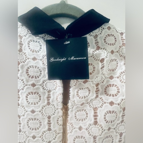 NWT!! Black White Crochet Lace Mini Dress Short Sleeve - Picture 3 of 4